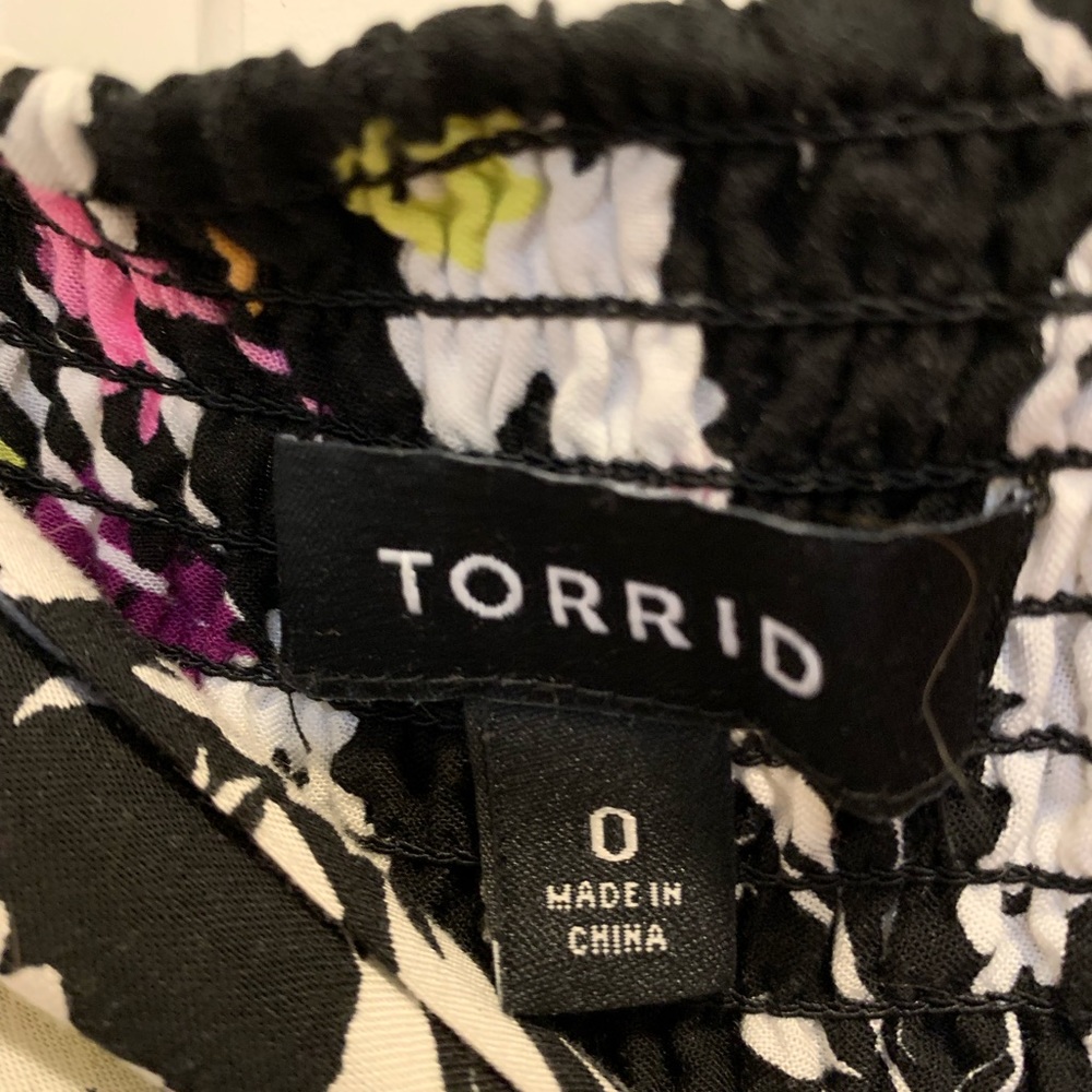 Torrid Floral Fun Skirt - Picture 2 of 5